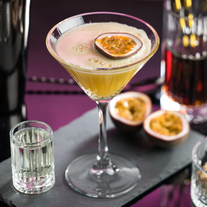 Elysia Martini Glasses 7.75oz / 220ml