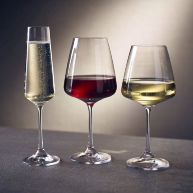 Sylvia Wine Glass 15.8oz / 450ml