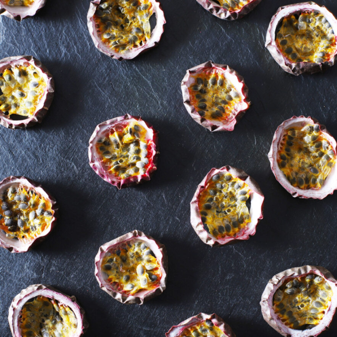 Frona Dried Passion Fruit Mini Pack 10g