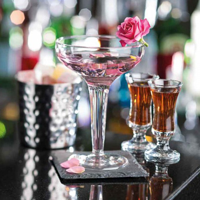 Antoinette Hollow Coupe Glasses 8.5oz / 240ml