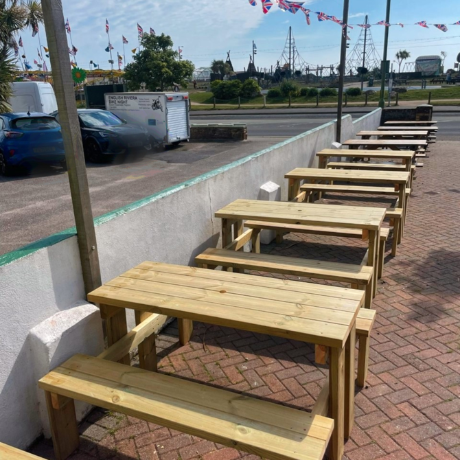 4-Seater Chunky Pub Style Picnic Bench