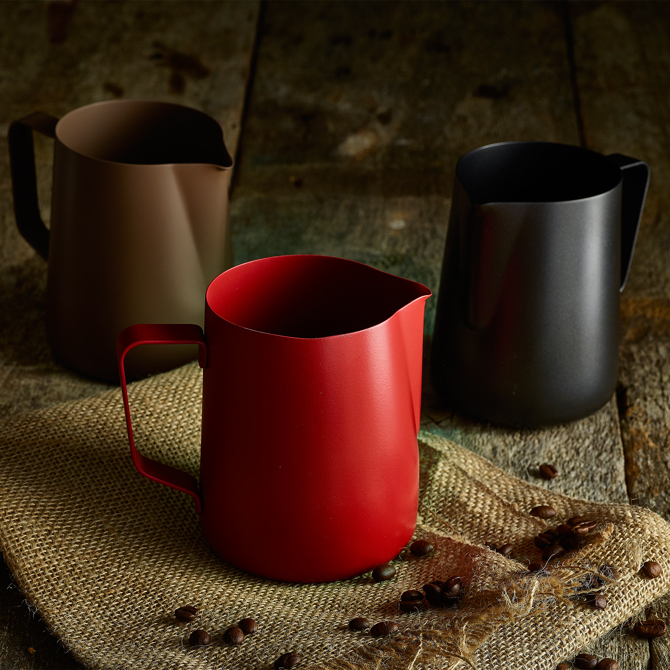 Non-Stick Frothing Jug Red 20oz / 600ml