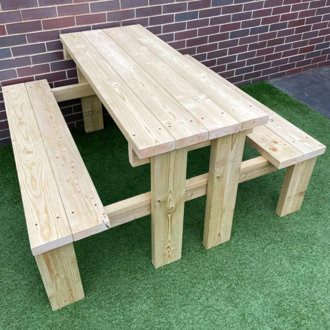 4-Seater Chunky Pub Style Picnic Bench